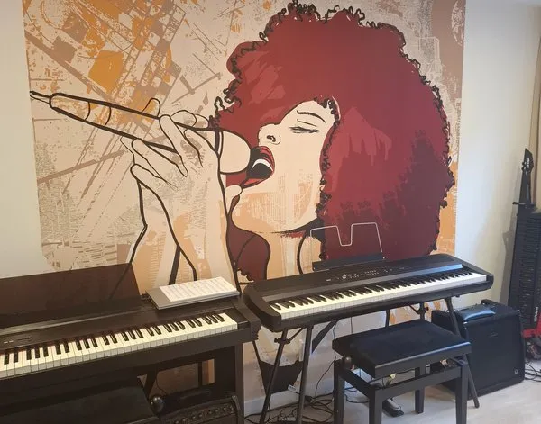 Fototapete Fototapete Jazzsängerin im Grunge Stil — Inspiration unserer Kunden
