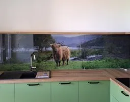 Küchenrückwand glas motiv Highland in schottischer Landschaft